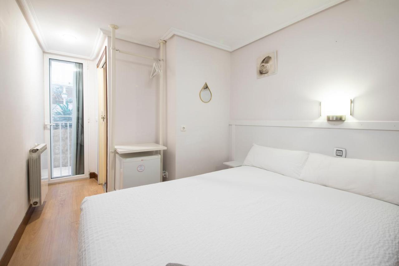 Pension Santa Clara San Sebastián Esterno foto