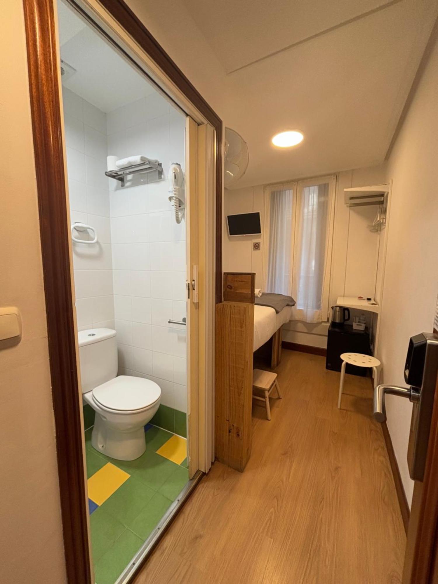 Pension Santa Clara San Sebastián Esterno foto